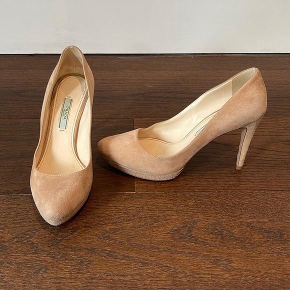 Prada Women’s Blush Tan Heels Size 37 - Picture 1 of 9